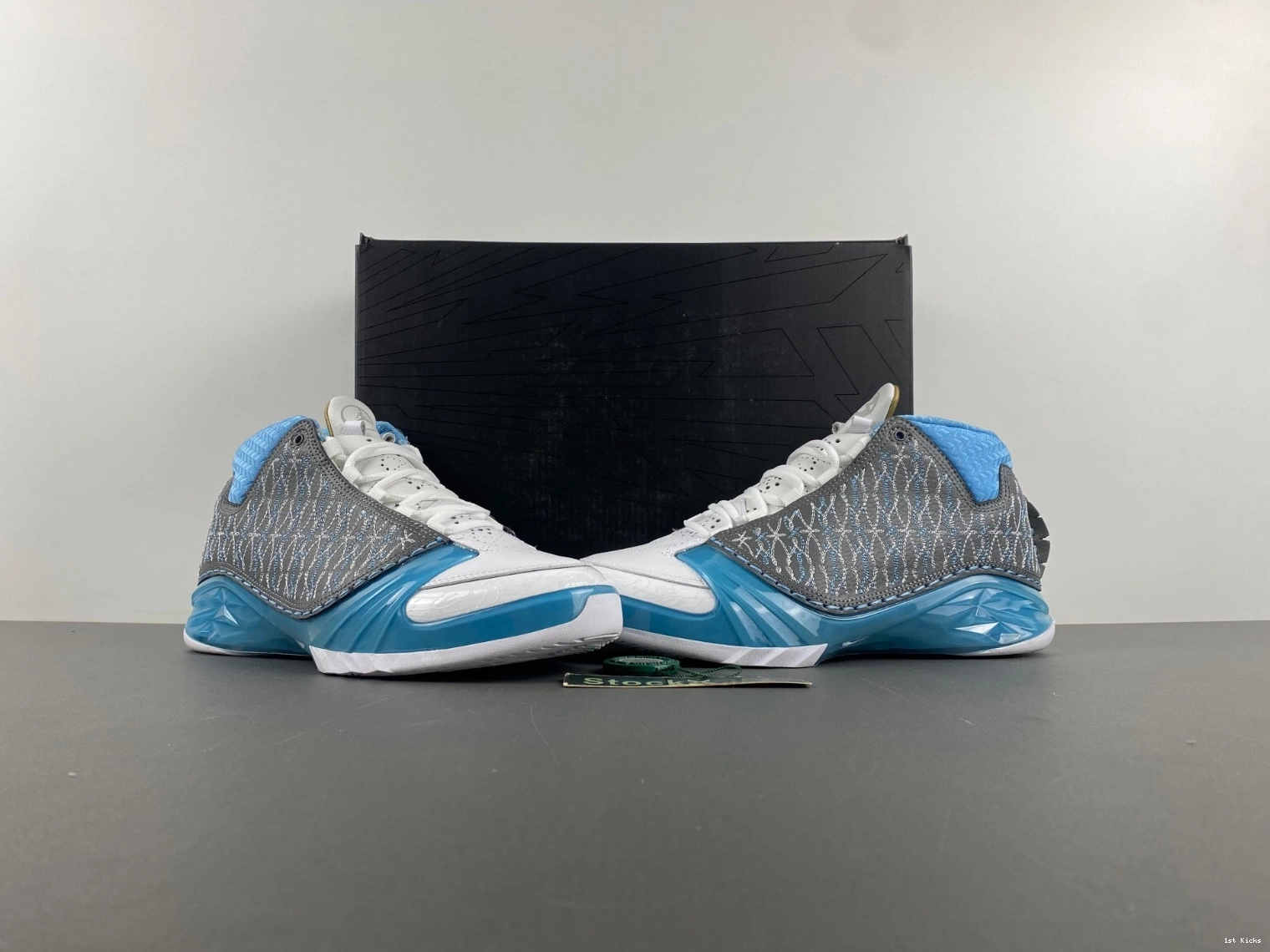 Premier Air 318474-151 23  Jordan 'Titanium'  0110